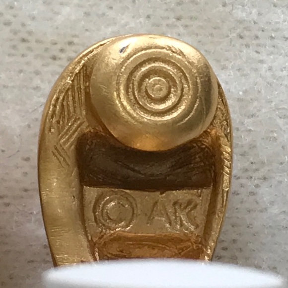 Anne Klein brushed gold tone earrings, clip ons, tear drop shaped center crystal - Picture 5 of 8